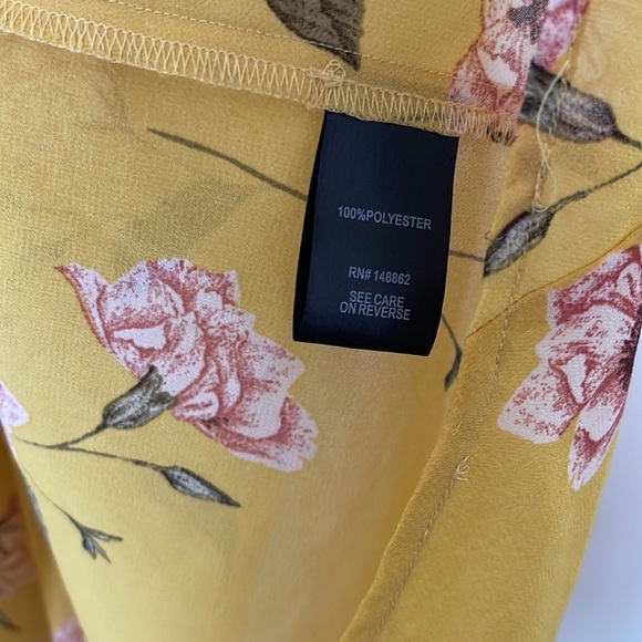 Torrid Yellow floral Top - Picture 7 of 11